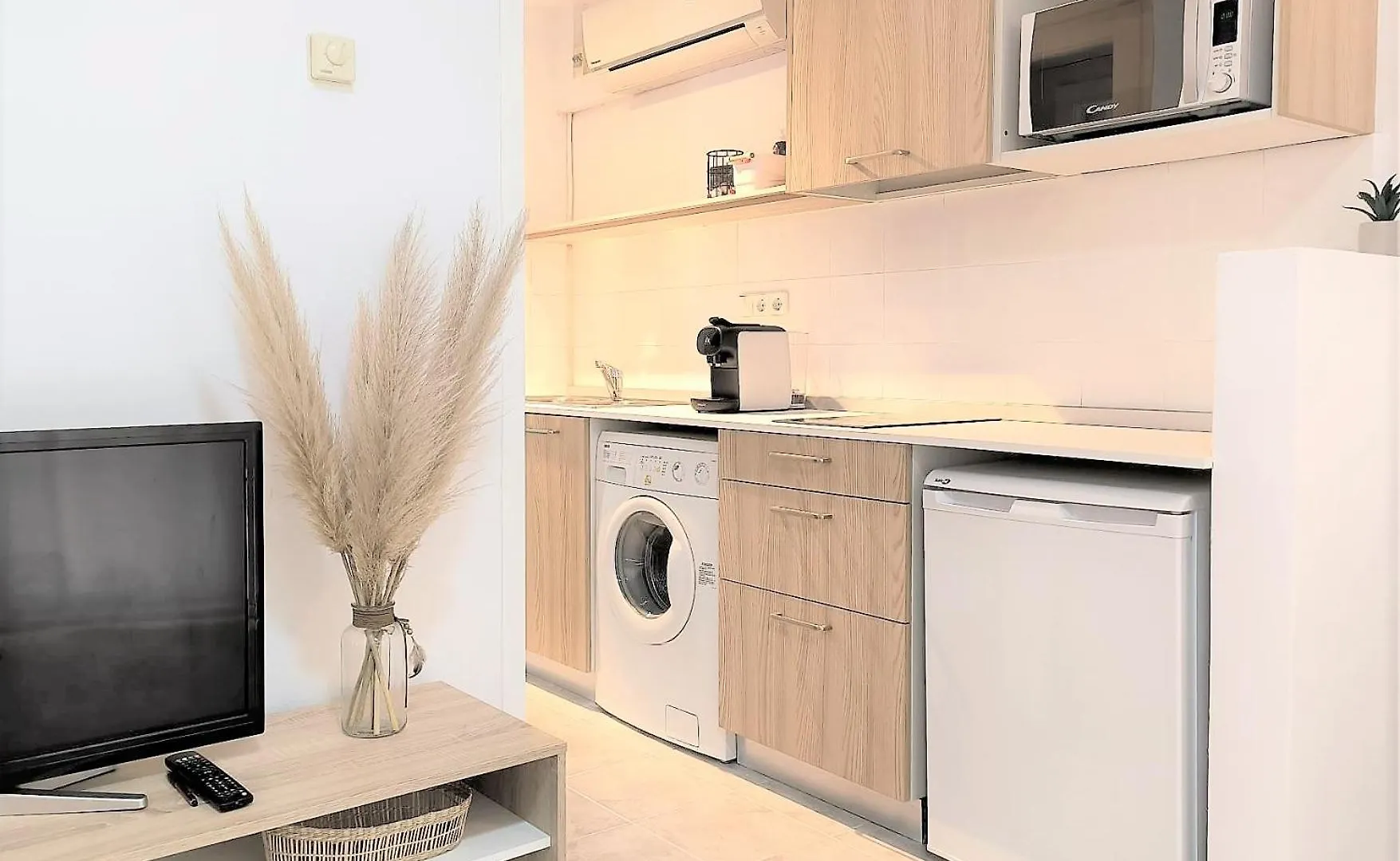 Apartamento Junto A La Playa En 滨海略雷特 0*,  西班牙